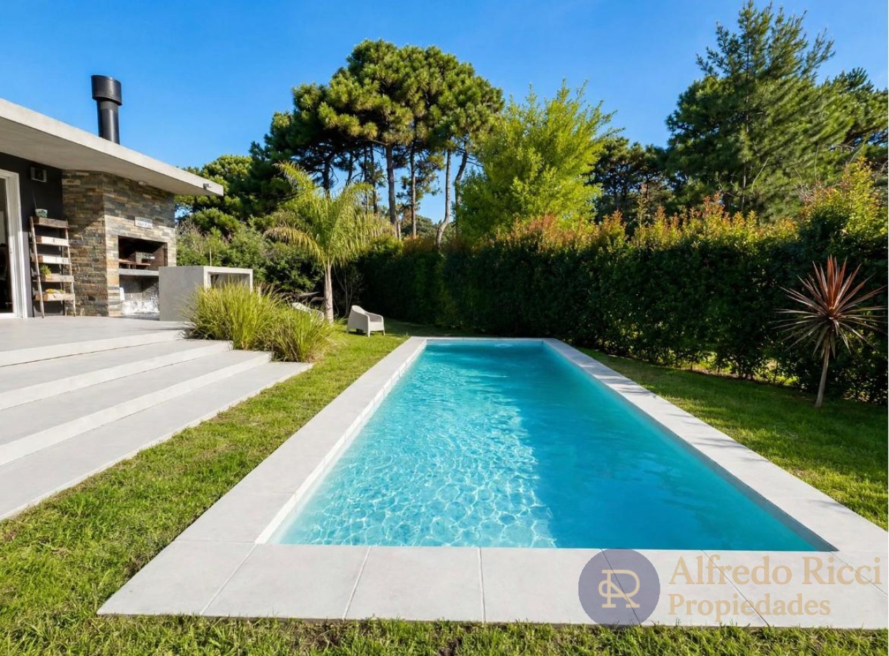 PINAMAR - DESTACADA CASA EN VENTA CONFORT Y CALIDAD EN CADA DETALLE