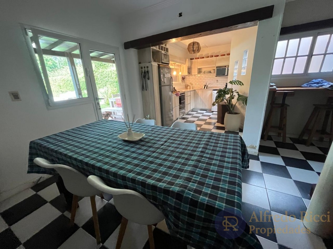 EXCELENTE CASA DE DOS PLANTAS EN VENTA. INMEJORABLE RELACION PRECIO-CALIDAD-PRESTACIONES!!