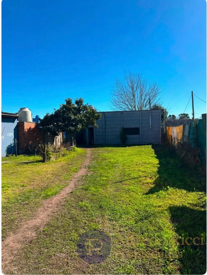 Excelente ubicacion. Vivienda y galpon sobre hermoso lote