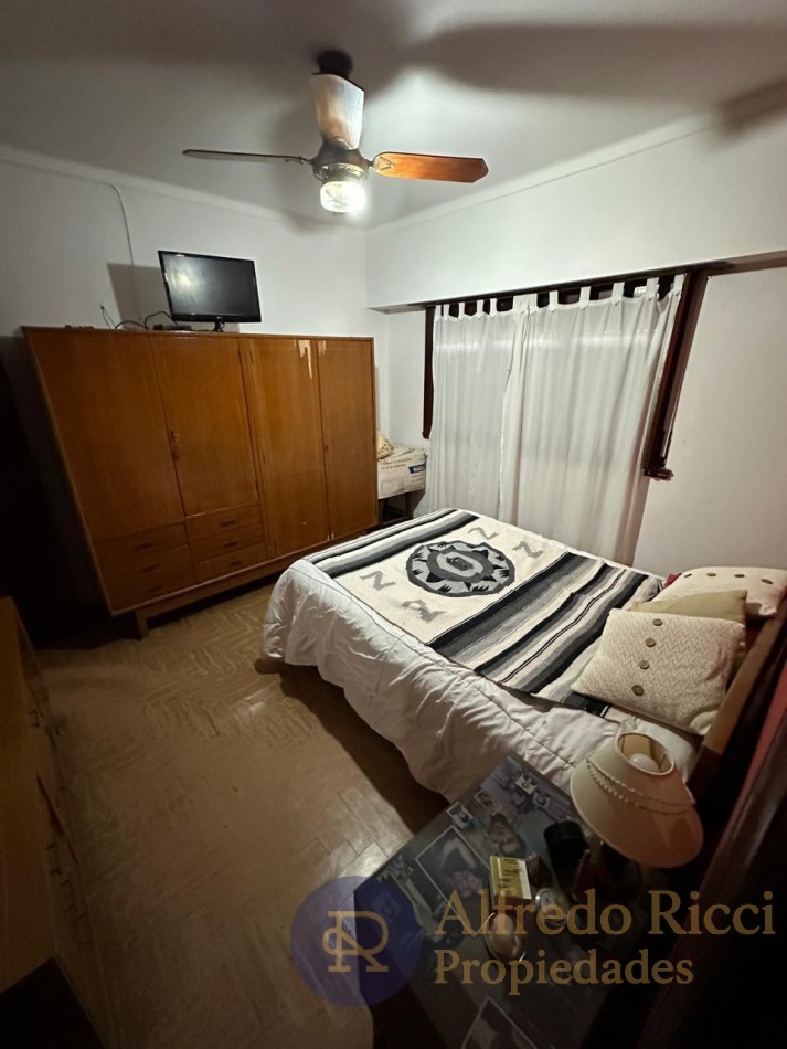 CHALET DE ESTILO TRADICIONAL EN EXCELENTE UBICACION