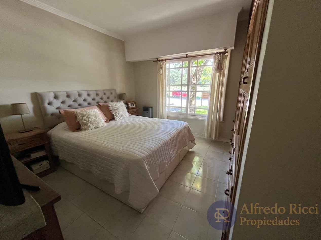 EXCELENTE CASA DE DOS PLANTAS EN VENTA. INMEJORABLE RELACION PRECIO-CALIDAD-PRESTACIONES!!