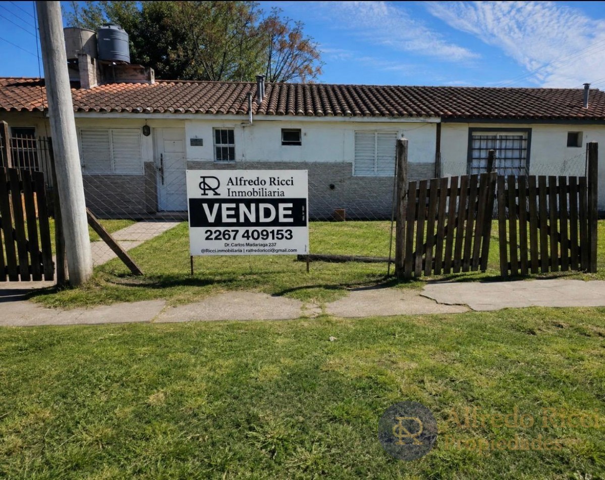CASA EN VENTA O PERMUTA EN DOLORES.