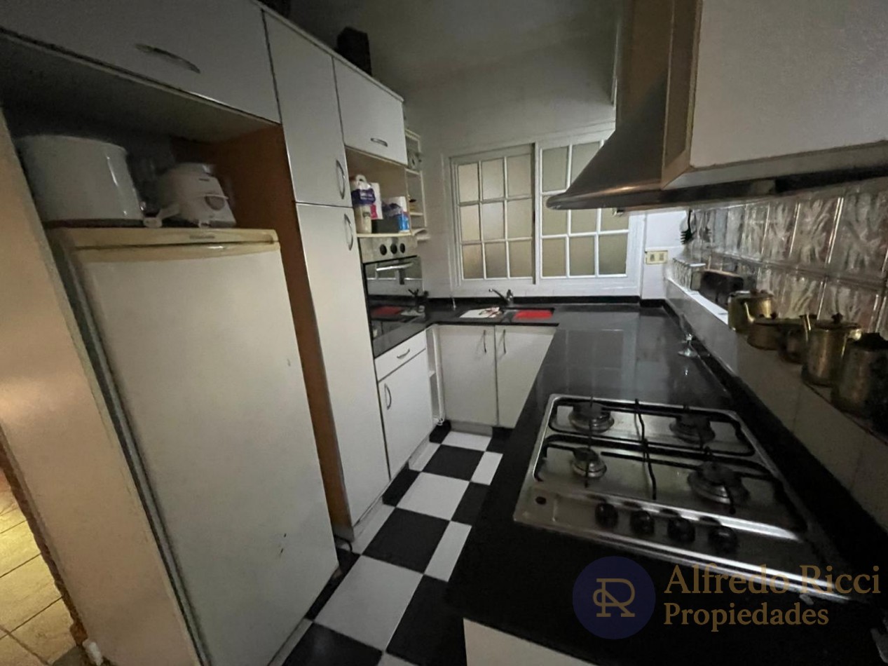 EXCELENTE CASA DE DOS PLANTAS EN VENTA. INMEJORABLE RELACION PRECIO-CALIDAD-PRESTACIONES!!