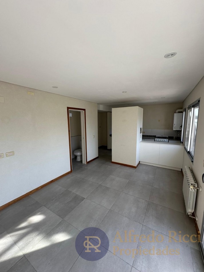 CONFORT Y CALIDAD EN UN DUPLEX DE TRES AMBIENTES PENSADO PARA DISFRUTAR