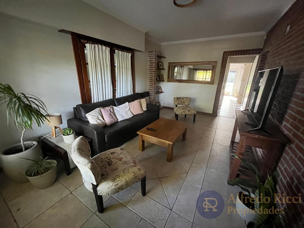 EXCELENTE CASA DE DOS PLANTAS EN VENTA. INMEJORABLE RELACION PRECIO-CALIDAD-PRESTACIONES!!