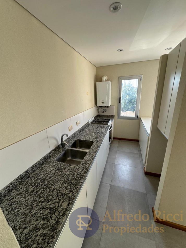 CONFORT Y CALIDAD EN UN DUPLEX DE TRES AMBIENTES PENSADO PARA DISFRUTAR