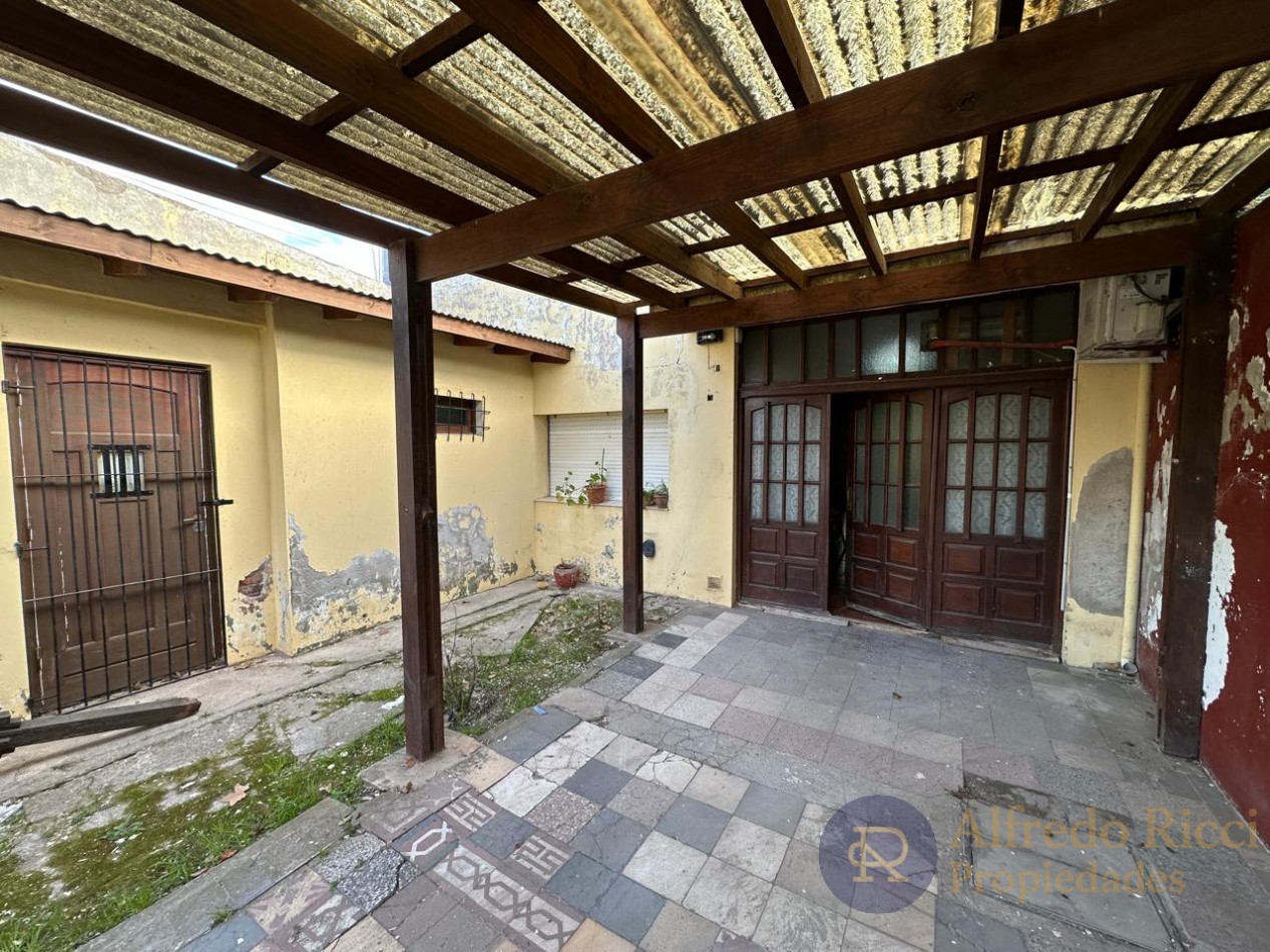 VIVIENDA + LOCAL COMERCIAL