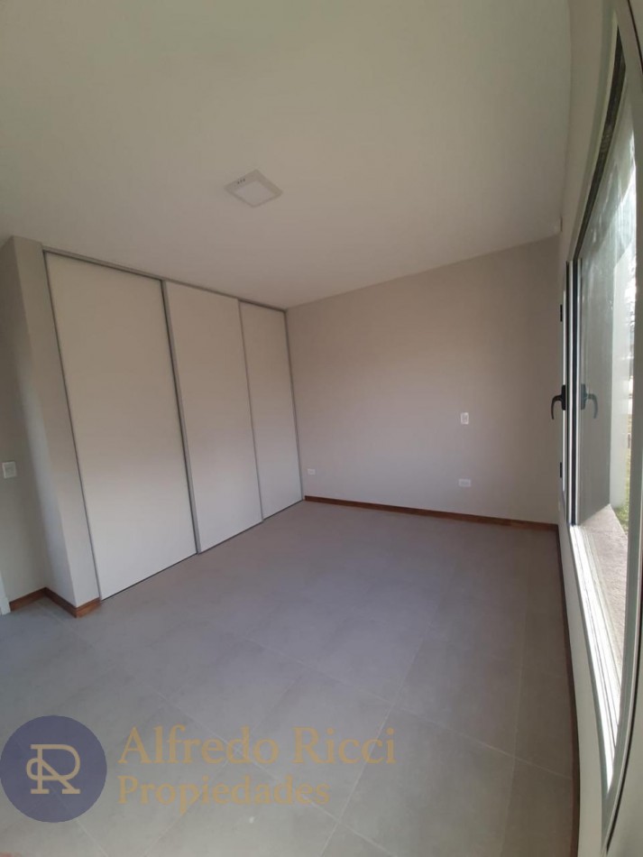 Moderna y funcional propiedad de reciente construccion