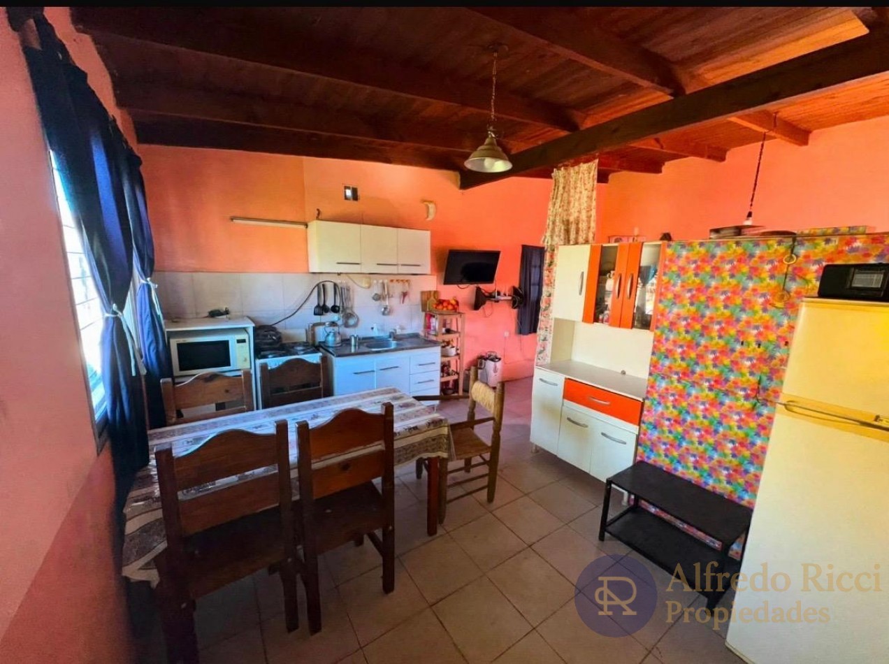 Excelente ubicacion. Vivienda y galpon sobre hermoso lote