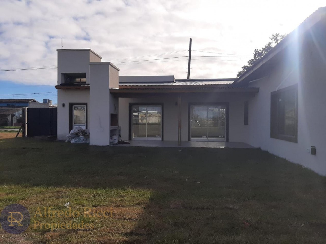 Moderna y funcional propiedad de reciente construccion