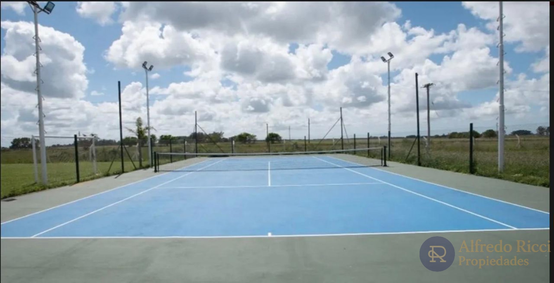 HERMOSO LOTE EN LA VICTORIA GOLF & COUNTRY CLUB GENERAL MADARIAGA.