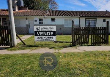 CASA EN VENTA O PERMUTA EN DOLORES.